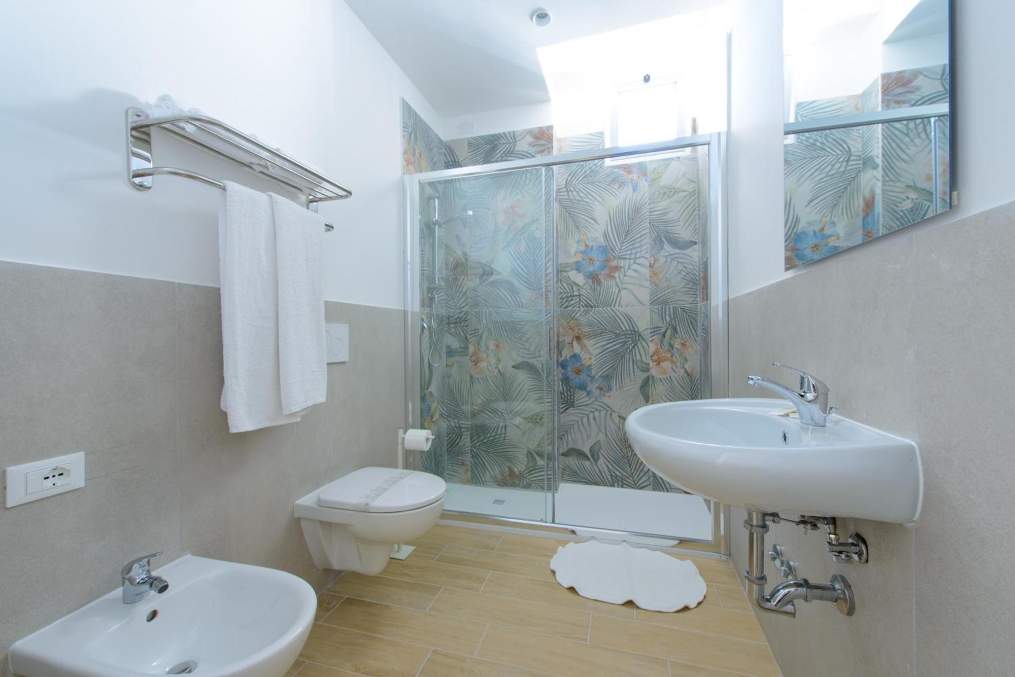 Hotel Colorado Римини Экстерьер фото