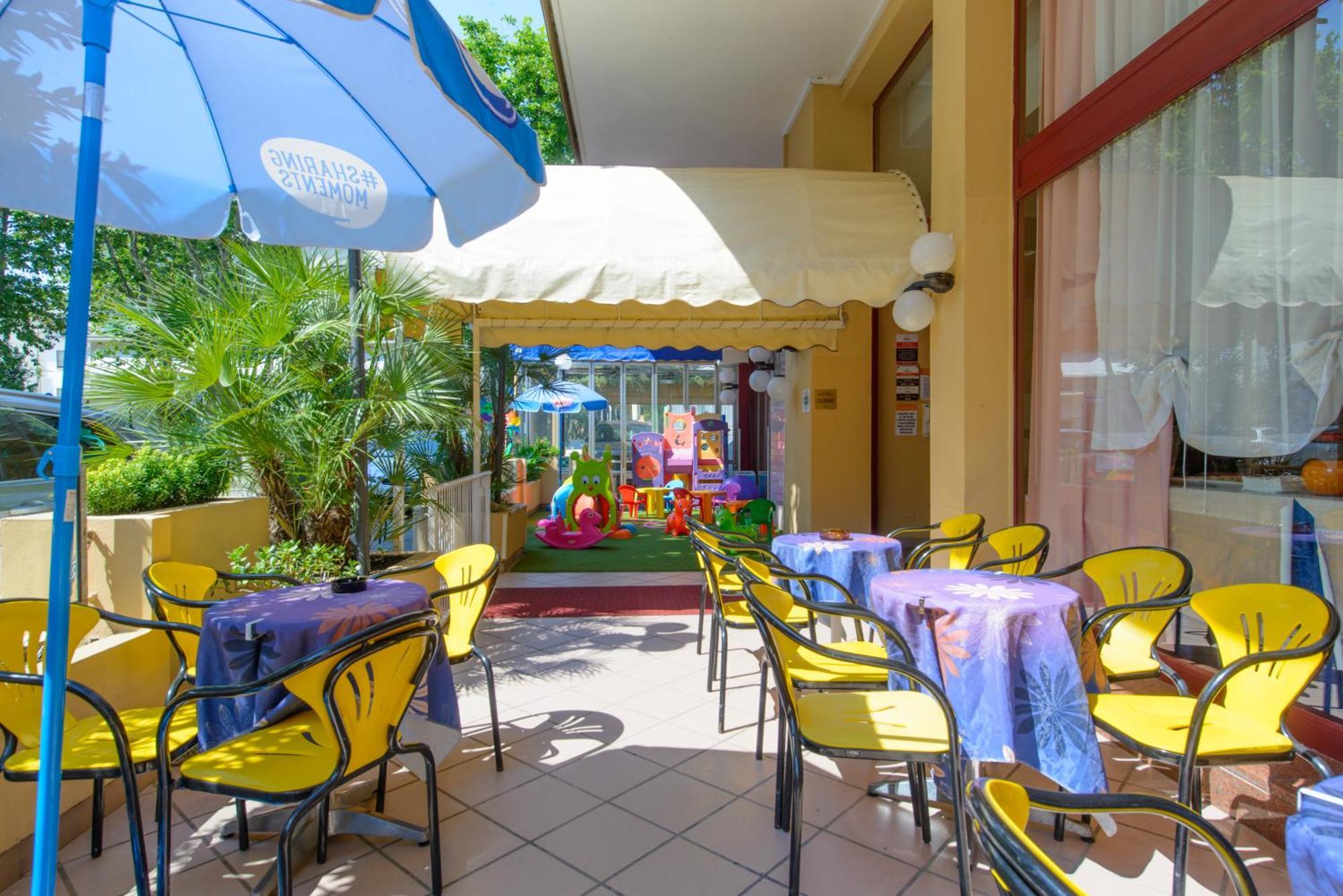 Hotel Colorado Римини Экстерьер фото